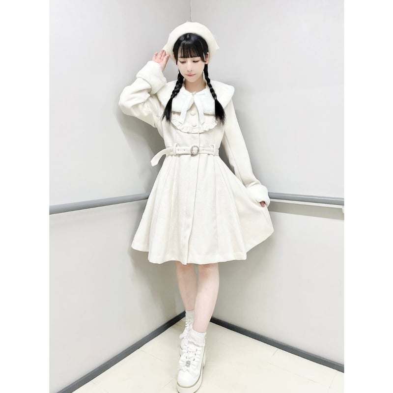 人気完売　パールフリルコート Amavel】パールベルト付きヨークフリルコート/125201155 | KIST ONLI