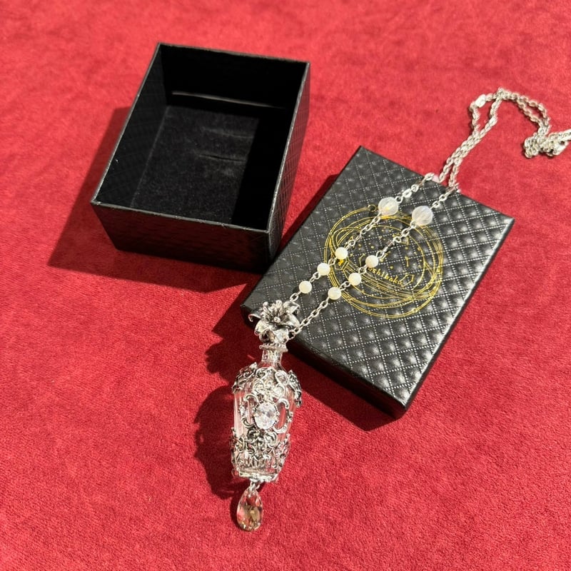 星箱Works】香水瓶ネックレス | KIST ONLINE STORE 星箱Works】香水瓶ネックレス | KIST ONLINE STORE