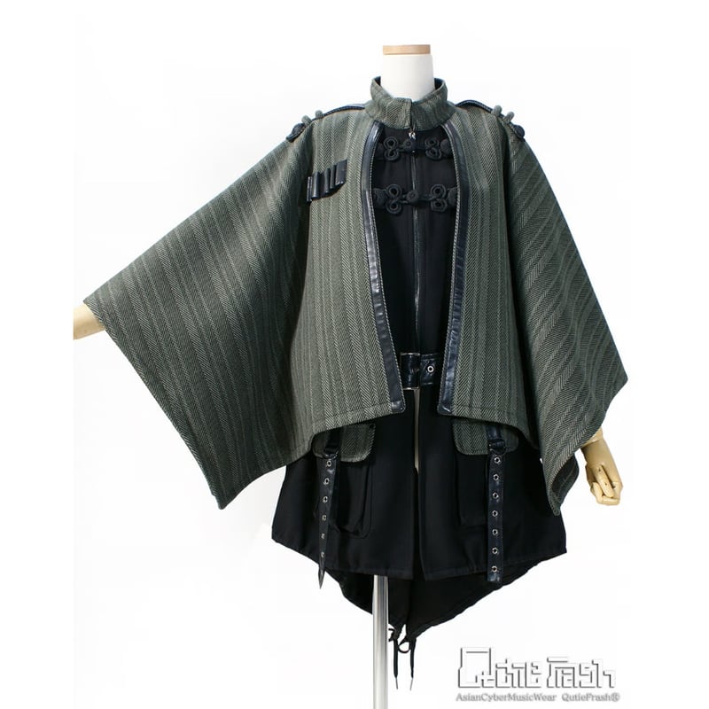 Qutie Frash リバーシブルファーポンチョ Qutie Frash リバーシブルファーポンチョ - メルカリ