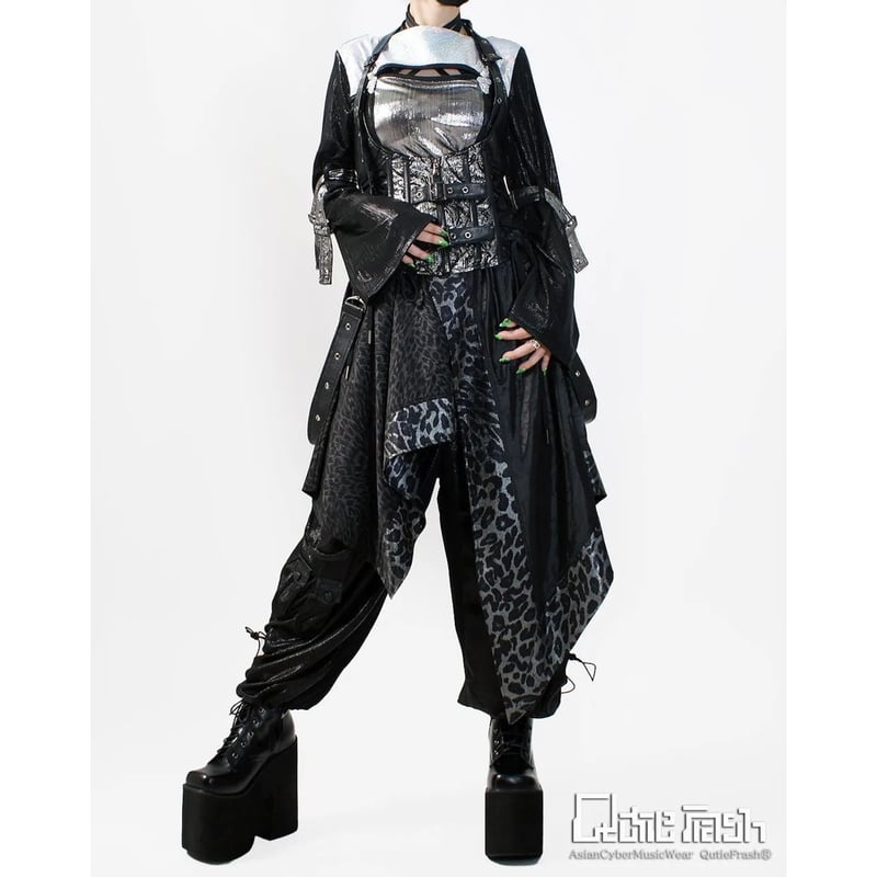 キューティーフラッシュ Qutie Frash】胸開きカットソー（9906-CT） | KIST ONLINE STORE