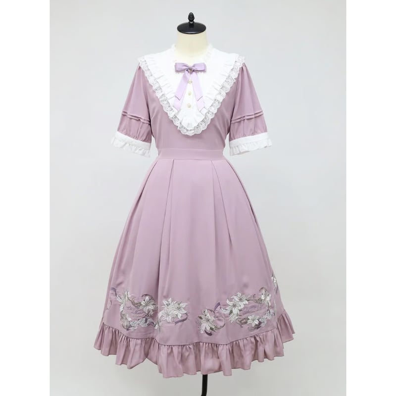 Amavel Pretty Flower ケープワンピース パープル 💐🍃 ・ ・ #pretty_flowerケープワンピース_amavel ネモフィラ