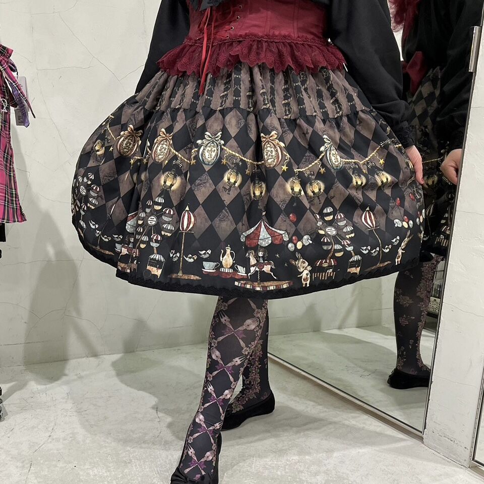 Enchantlic Enchantilly】真夜中のパルコフェリーチェ ティアードスカー 