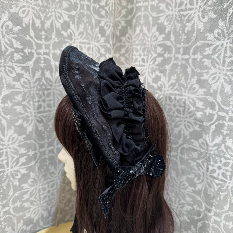 星箱Works】 月の満ち欠け ベルベット刺繍ボンネット/P37203127 星箱Works】 月の満ち欠け ベルベット刺繍ボンネット/P37203127