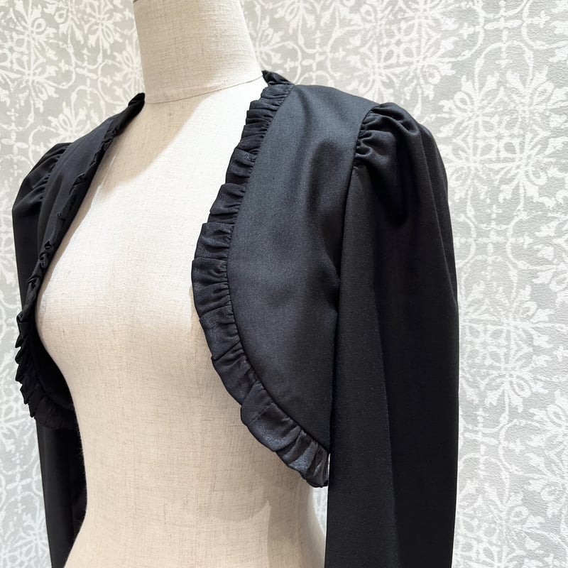 Sheglit クラシカルフリルボレロ 黒 Sheglit／フリルクラシカルボレロ（ブラック） | chou chou ange online