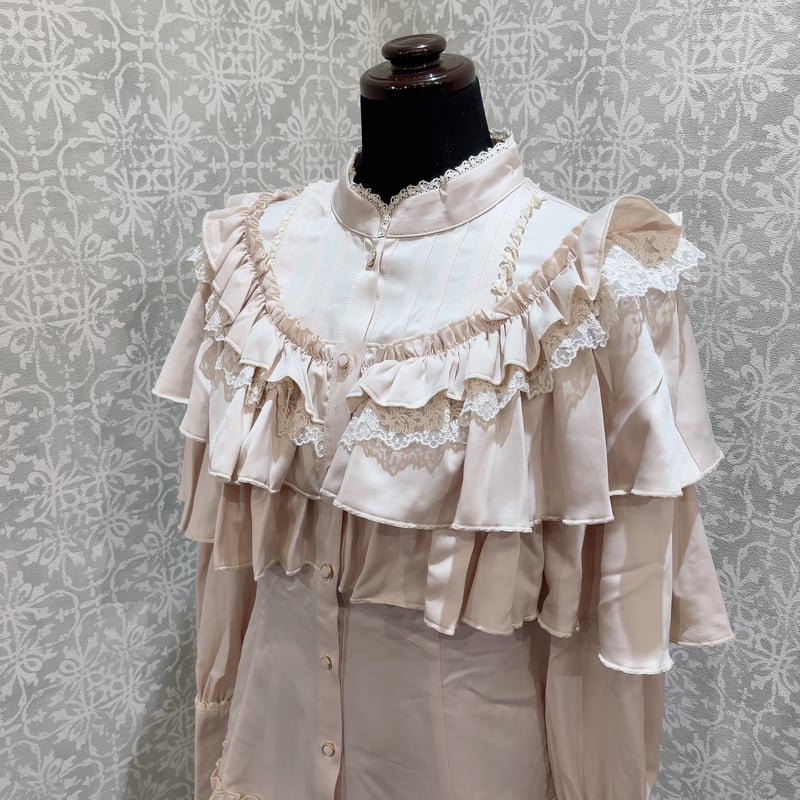 星箱Works】キャラメルカヌレ クリームフリルブラウス/P25113159