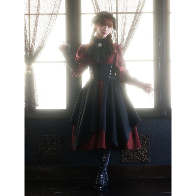 MIHO MATSUDA ミホマツダ　ベスト　コルセット王冠ボタン MIHO MATSUDA ミホマツダ ベスト コルセット王冠ボタン - メルカリ