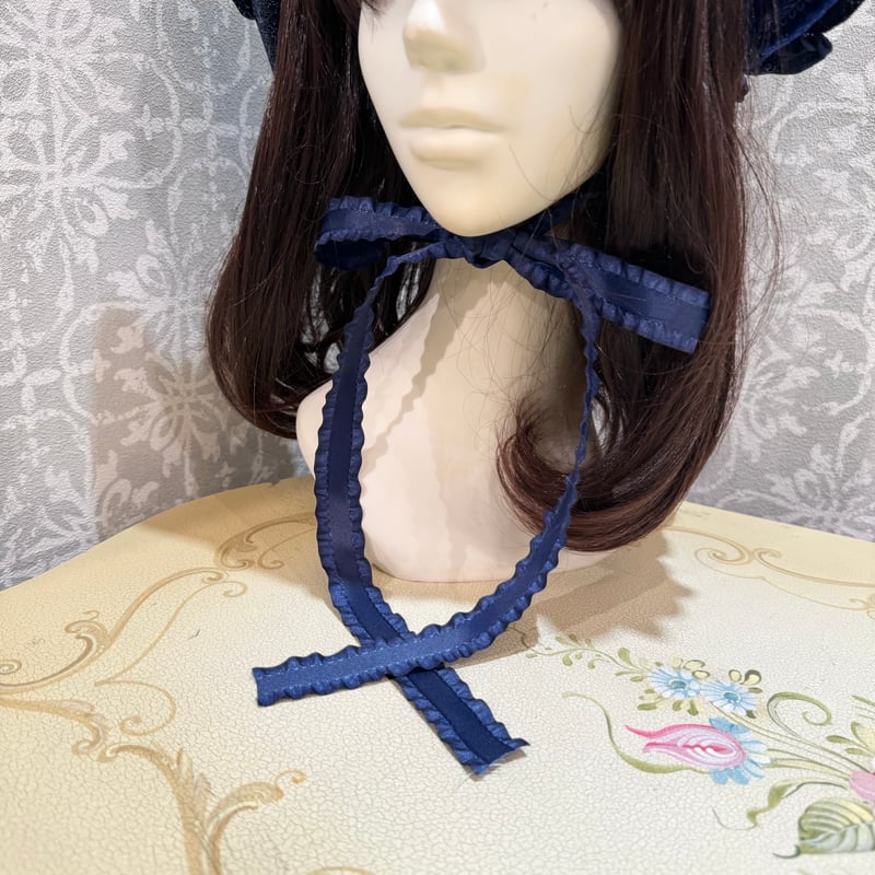 星箱Works】 月の満ち欠け ベルベット刺繍ボンネット/P37203127【お