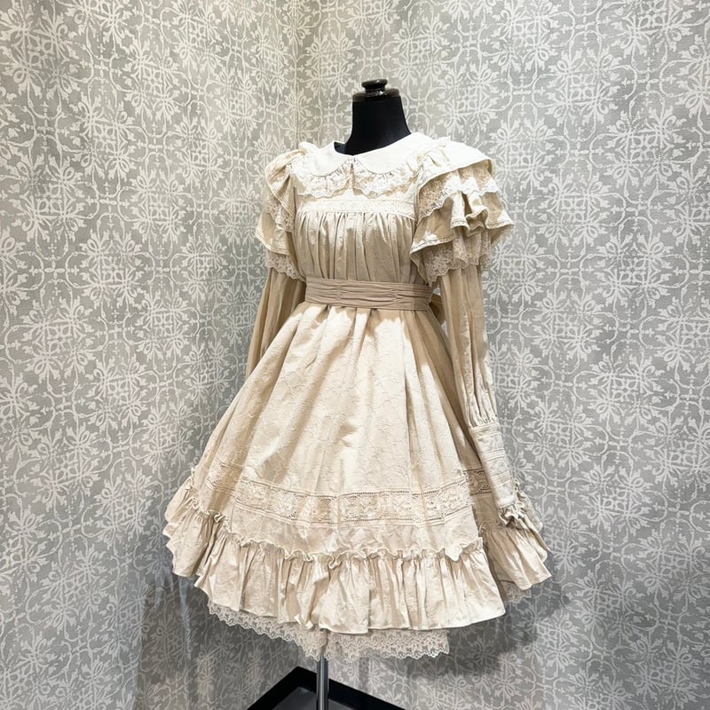 星箱Works】リリアンヌ姉妹 ワンピース(ショート丈)/P12101349 星箱Works】リリアンヌ姉妹 ワンピース(ショート丈)/P12101349