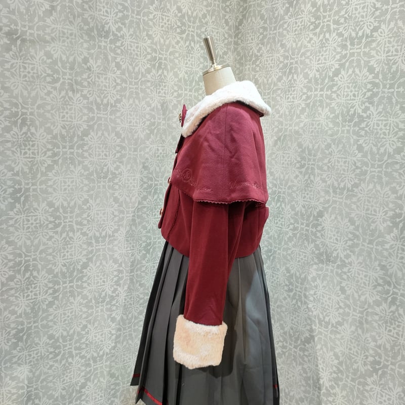 Amavel 新品未使用 Rosette Doll ケープ付ショートコート Amavel】Rosette Dollケープ付ショートコート/125231027 | KIS