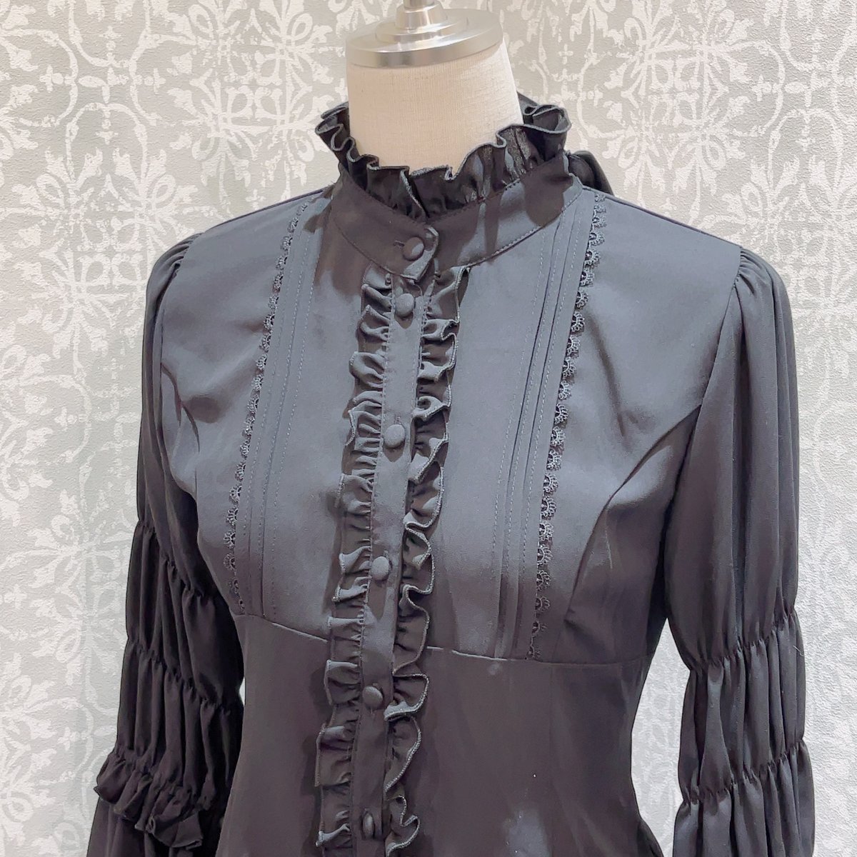 ATELIER-PIERROT】Stand Collar Princess Sleeve B