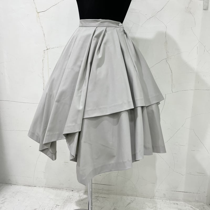 新品未使用　Sheglit イレギュラータックスカート グレー 新品未使用 Sheglit イレギュラータックスカート グレー 【公式通販】