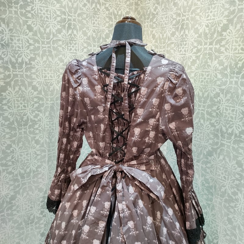 ATELIER-PIERROT　Rosy Bouquet Dress サイズ2 ATELIER-PIERROT】Rosy Bouquet Dress <サイズ2>/TOP3