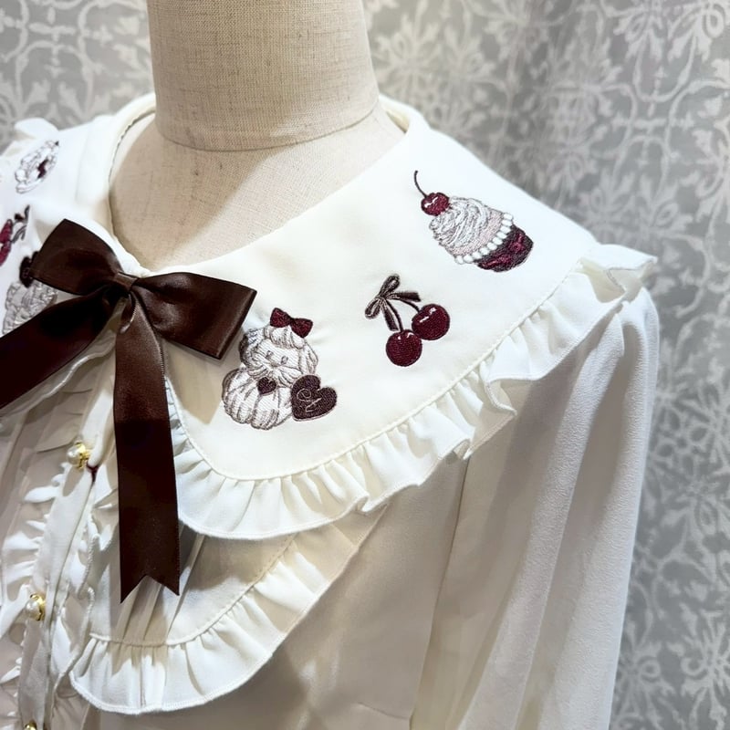 Amavel】 Sweet Whip フリルブラウス/125310842 | KIST ON