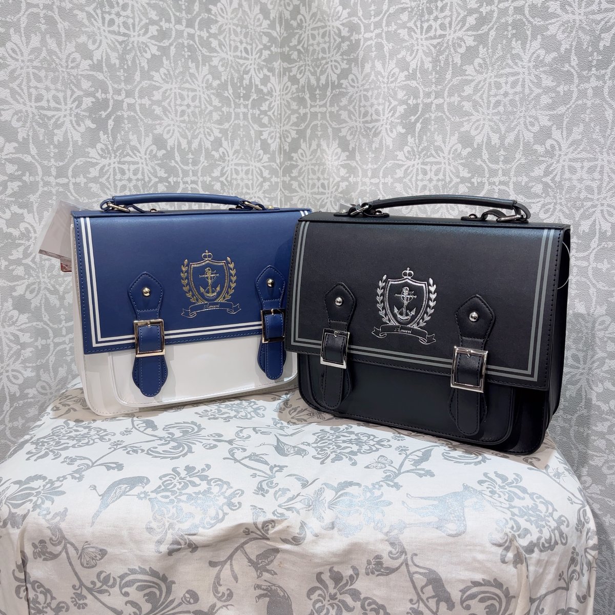 Amavel アマベル セーラーエンブレムサッチェルバッグ ネイビー 125770520.31-1_1080x.jpg?v=