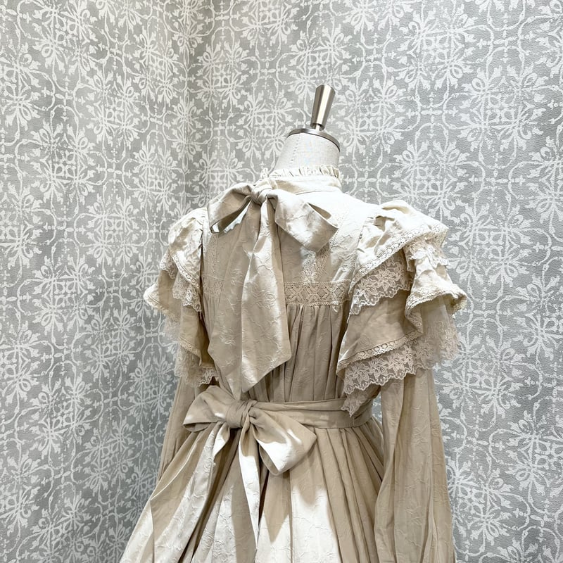星箱Works】リリアンヌ姉妹 ワンピース(ロング丈)/P12101349 星箱Works】リリアンヌ姉妹 ワンピース(ロング丈)/P12101349