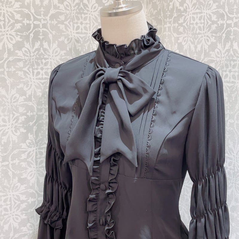 ATELIER-PIERROT】Stand Collar Princess Sleeve B