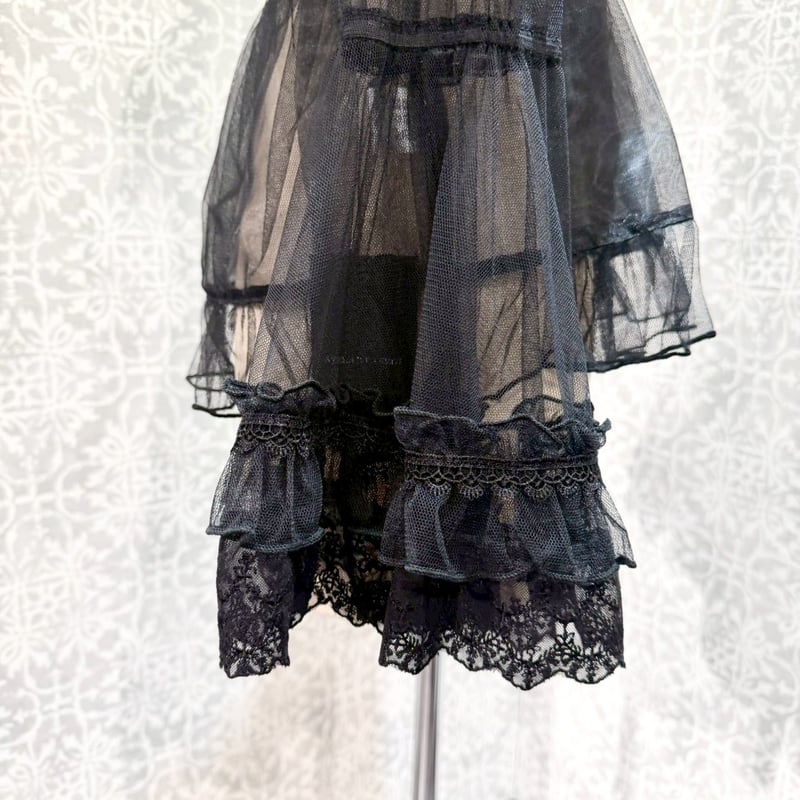 ATELIER-PIERROT】 Sheer Off-Shoulder Shirring B