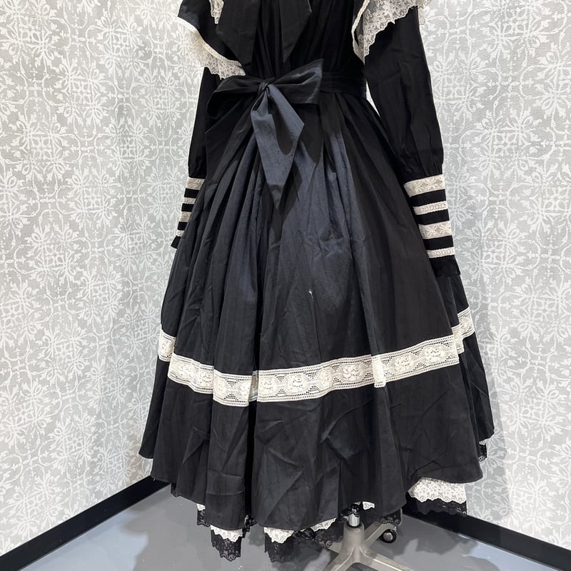 星箱Works】リリアンヌ姉妹 ワンピース(ロング丈)/P12101349 星箱Works】リリアンヌ姉妹 ワンピース(ロング丈)/P12101349