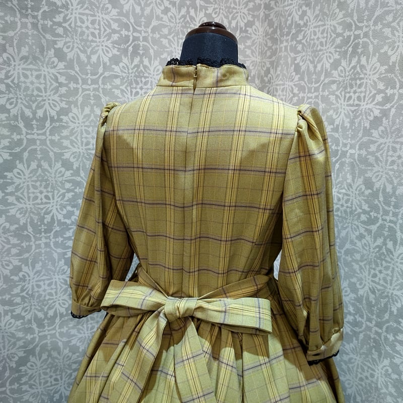 sheglit　クラシカルチェックワンピース USED】【Mサイズ】クラシカルチェックワンピース| Sheglit Wunderwelt