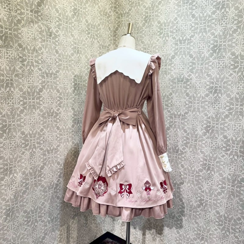 Magical Tarot ケープワンピース リボンブローチ Amavel 原宿店・大阪梅田店限定カラー販売について | Amavel BLOG