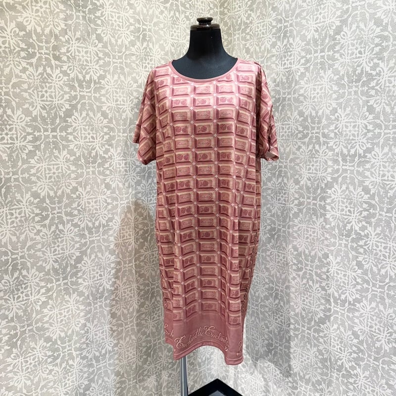 アンシャンテリックアンシャンテリー　お城柄ワンピース　ピンク アンシャンテリックアンシャンテリー お城柄ワンピース ピンク