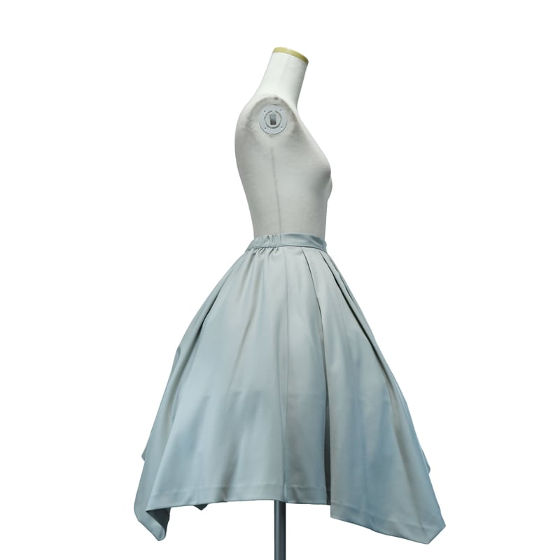 新品未使用　Sheglit イレギュラータックスカート グレー Sheglitイレギュラータックスカートライトグレー内側パニエ