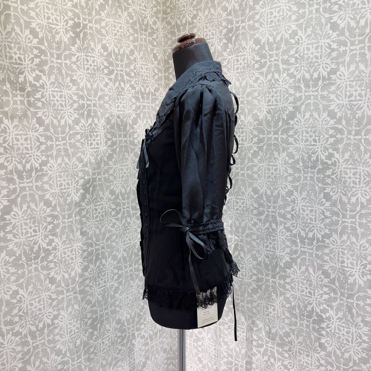 【Valléelys】ヴァレリスDreamsLadderLace Blouse Vallée lys】ヴァレリス Dreams Ladder Lace Blouse White/ Black
