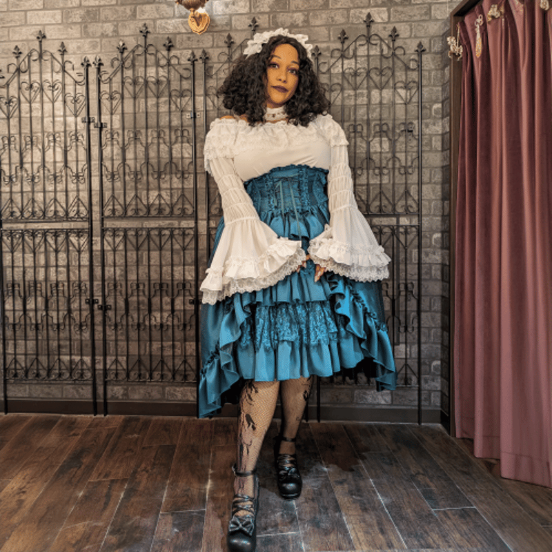ATELIER-PIERROT】Shirring princess sleeve blous