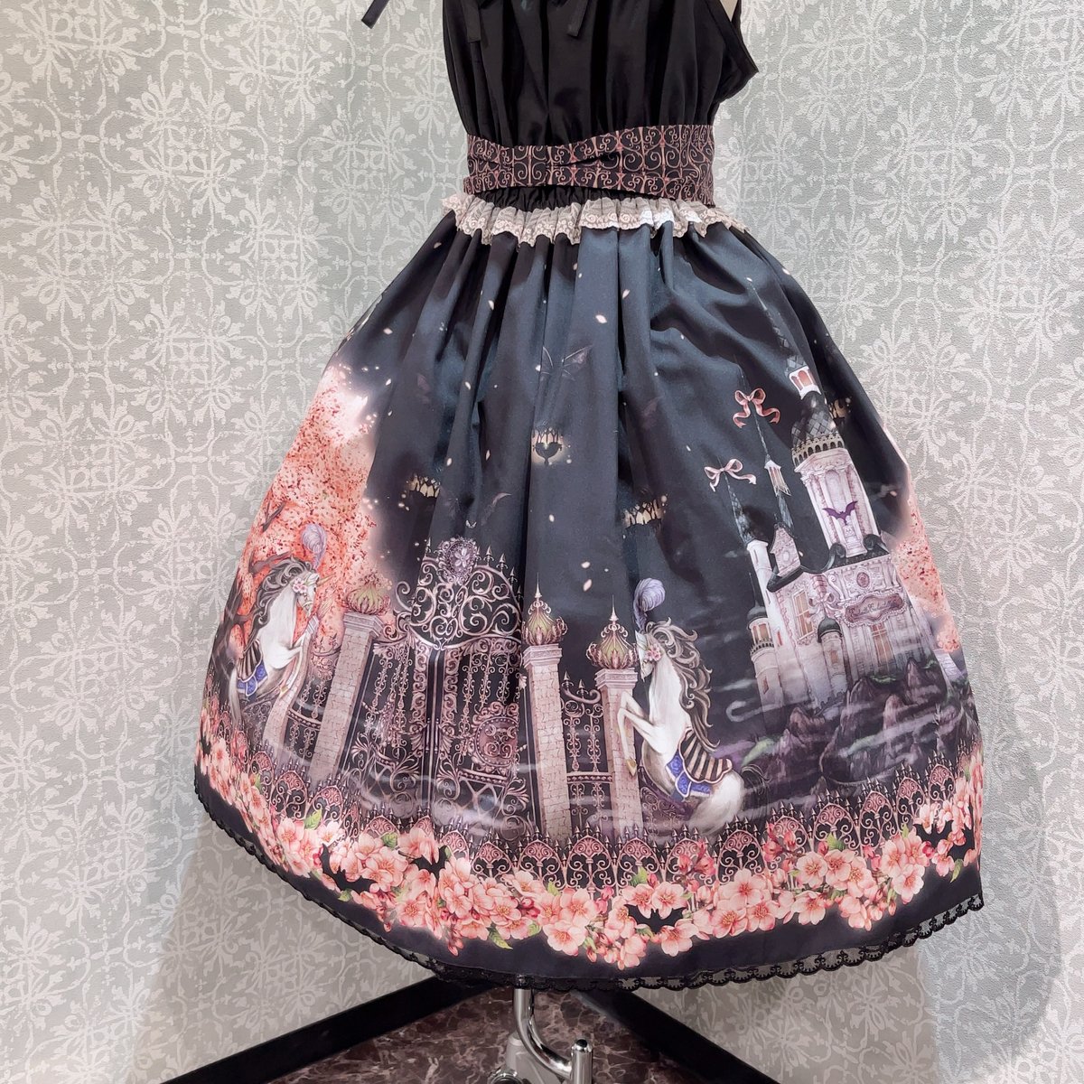 Enchantlic Enchantilly】幻影桜城〜夢幻の一角獣〜リボンブローチ 