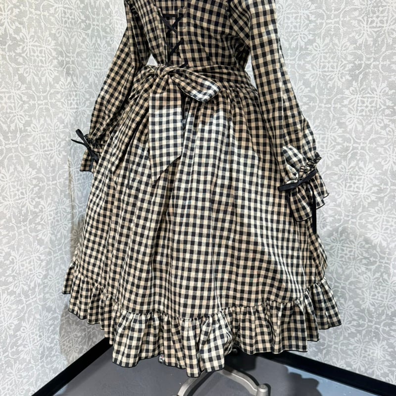 新品タグ付★Rene★リボンコサージュ付 デニムチェックワンピース ステッチ 星箱Works】シーソルトマキアート デニムチェック リボンワンピース
