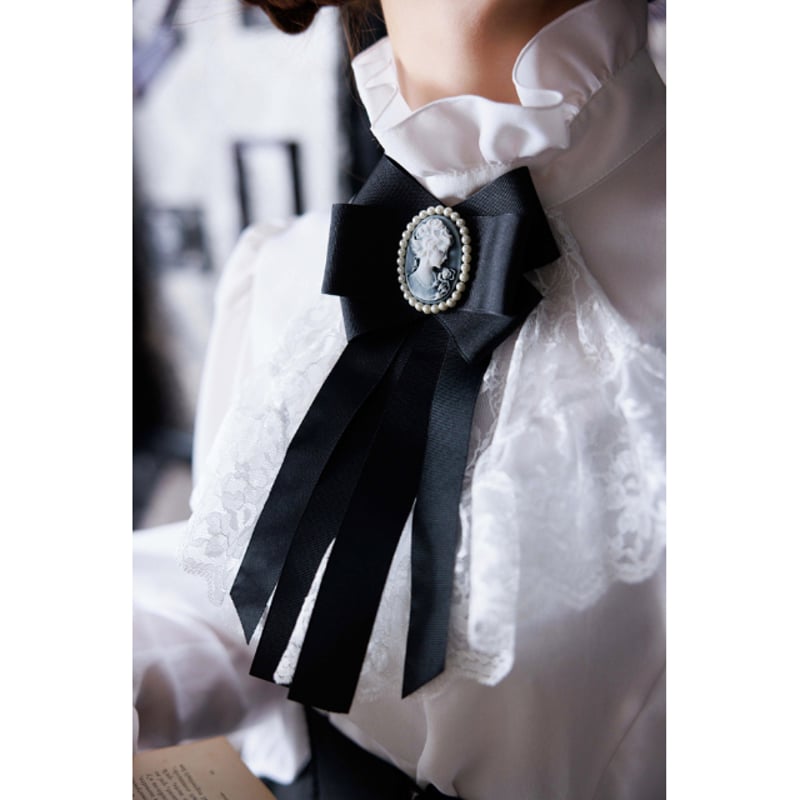 Lisette カメオ　ご婦人のブローチ　ITARY Lisette カメオ ご婦人のブローチ ITARY - メルカリ