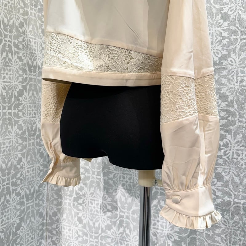 星箱Works】ハートビーツバレンタイン ショートブラウス/P23113295