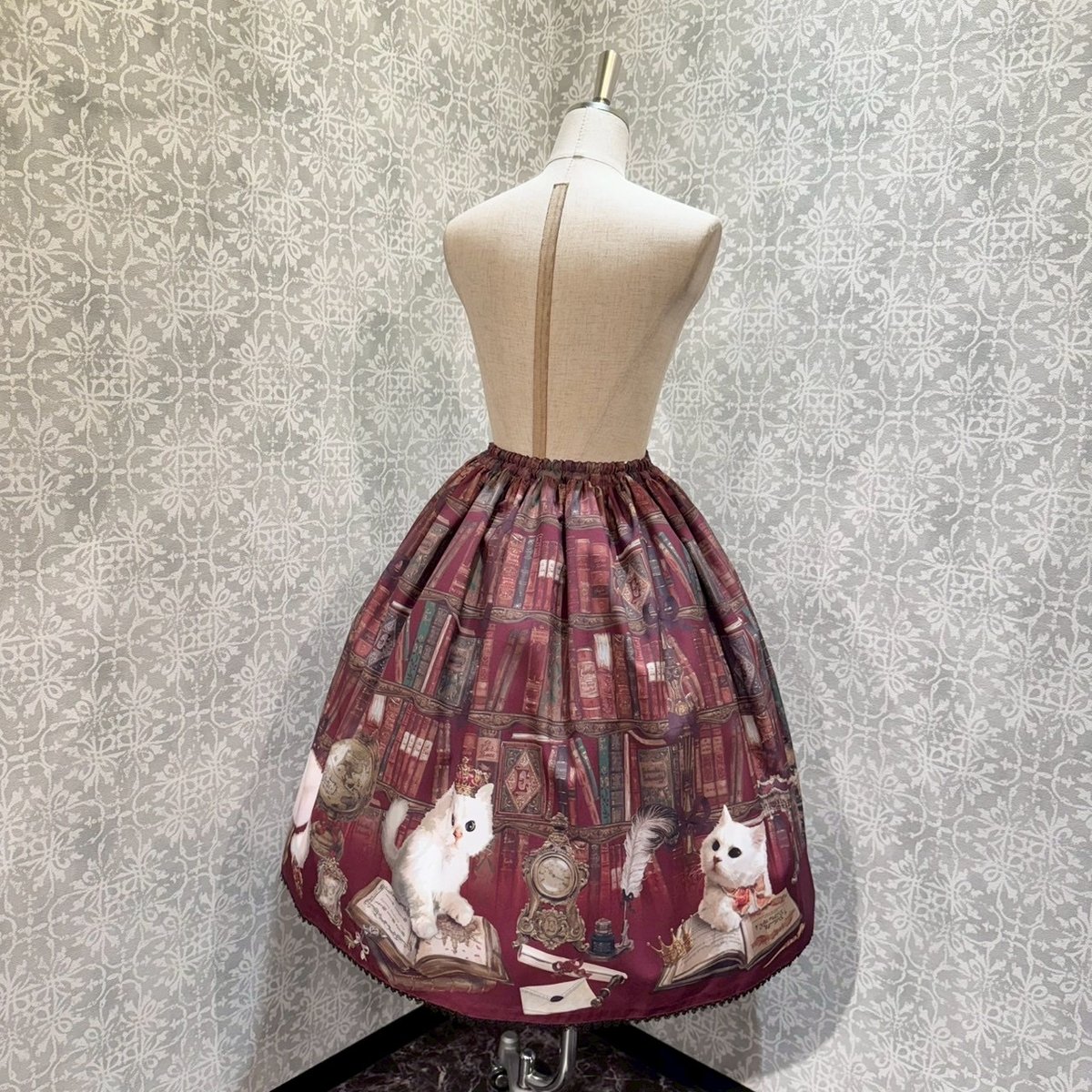 Enchantlic Enchantilly】Queen Cat 〜秘密の書斎〜スカート/0