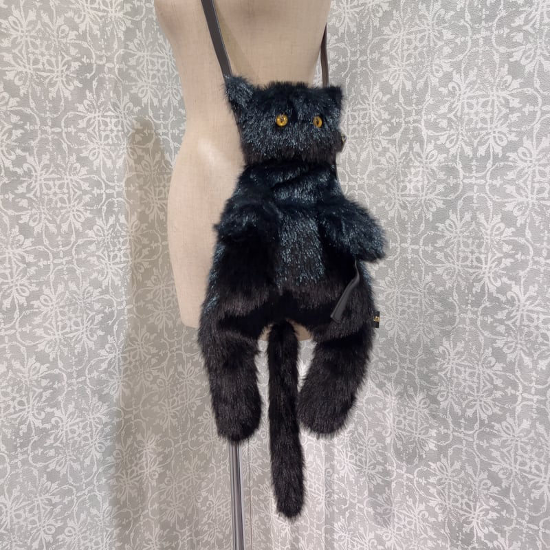 アトリエピエロ 猫 ショルダーバッグ 黒 ファー 黄目 ロリータ
