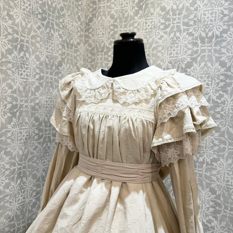星箱Works】リリアンヌ姉妹 ワンピース(ショート丈)/P12101349 星箱Works】リリアンヌ姉妹 ワンピース(ショート丈)/P12101349