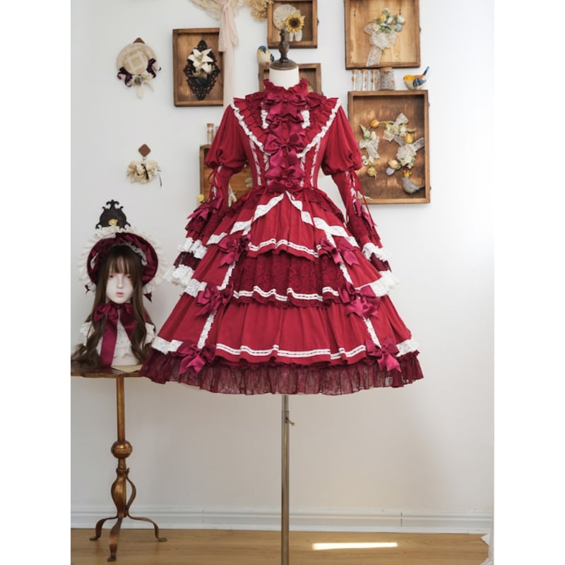 美品　ストロベリーフィールズ バイラ　コラボ　シャルロット　花柄　ワンピース 美品 ストロベリーフィールズ バイラ コラボ シャルロット 花柄