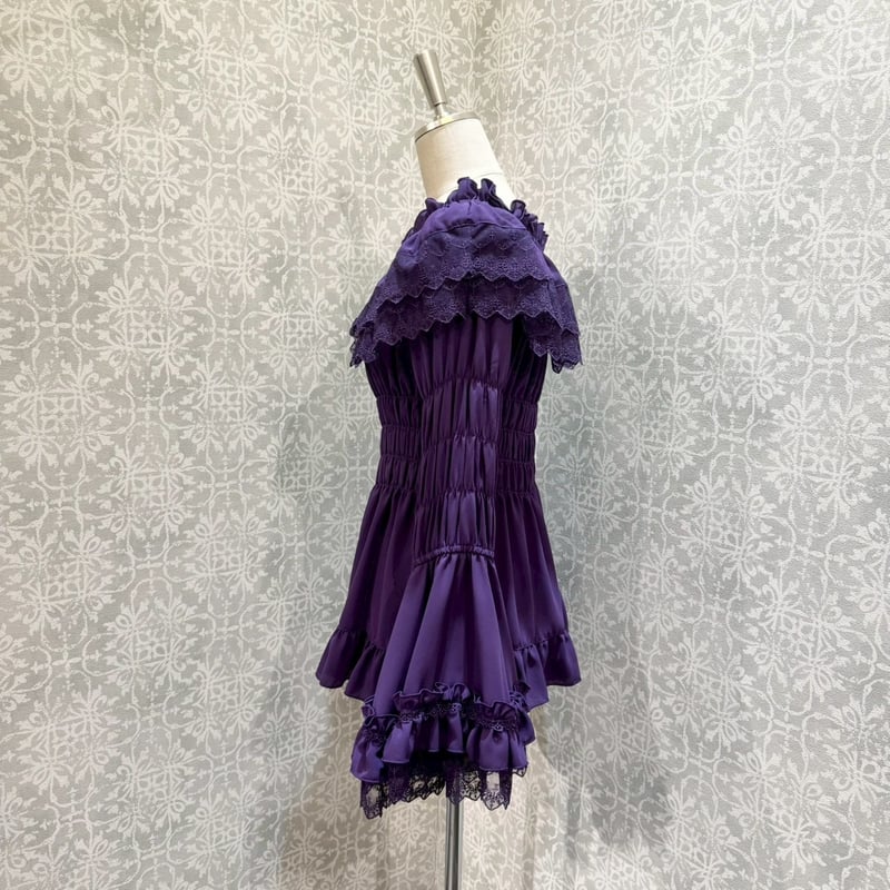 ATELIER-PIERROT】Shirring princess sleeve blous