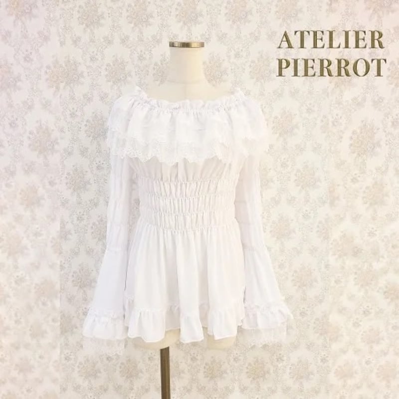 ATELIER-PIERROT】Shirring princess sleeve blous