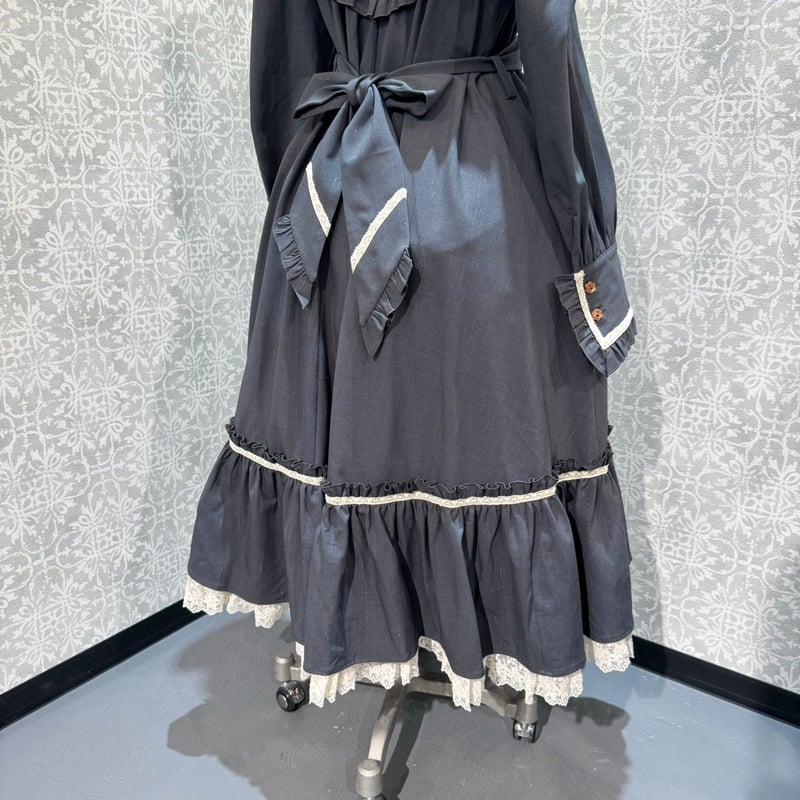 星箱Works】ジャスミン ヨークカラーワンピース/P33101034 星箱Works】ジャスミン ヨークカラーワンピース/P33101034