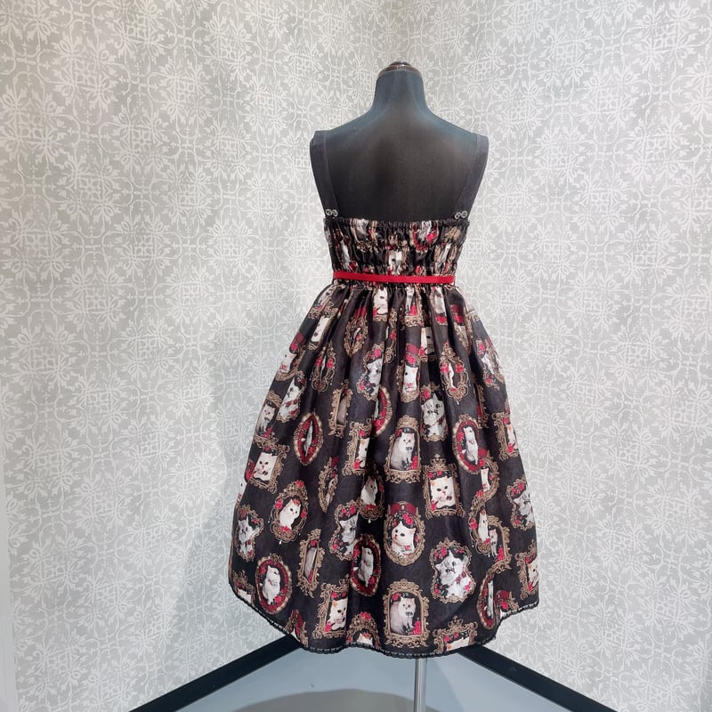 Enchantlic Enchantilly】猫の王女達の肖像画ジャンパースカート(Mサイ 