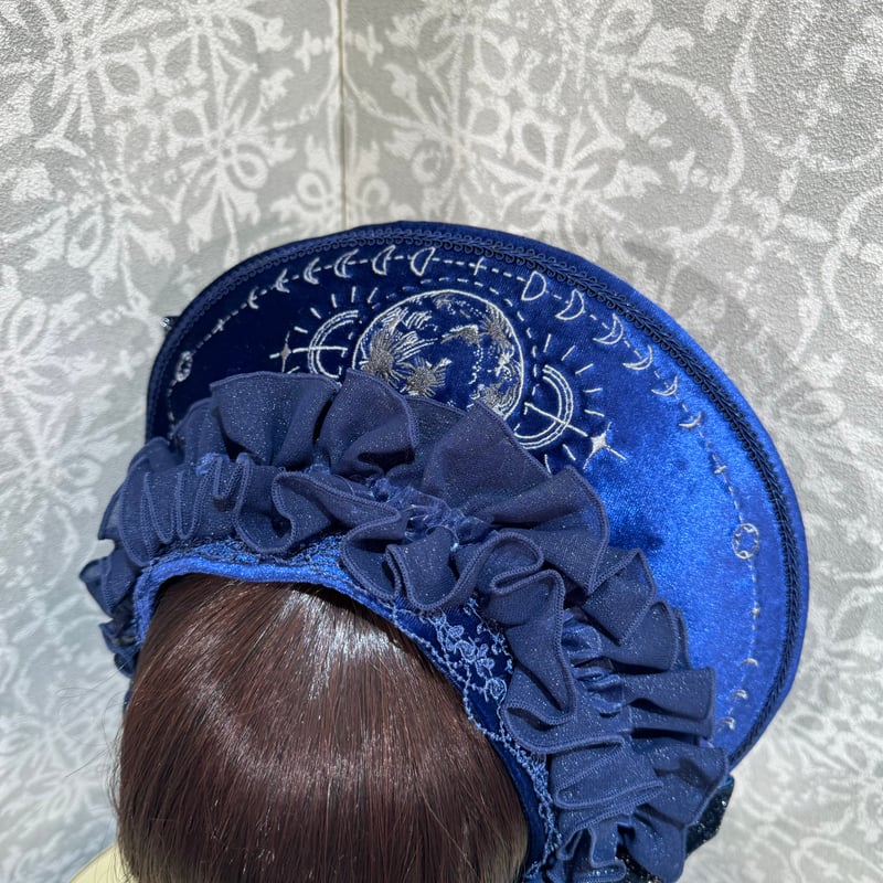 星箱Works】 月の満ち欠け ベルベット刺繍ボンネット/P37203127 星箱Works】 月の満ち欠け ベルベット刺繍ボンネット/P37203127