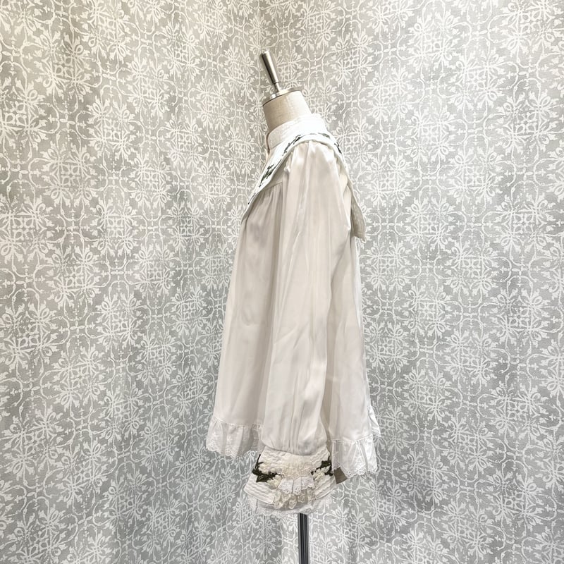 星箱Works】 スズランの谷 モチーフレースブラウス/P23128369【お