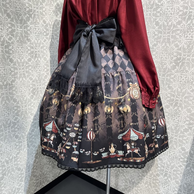 Enchantlic Enchantilly】真夜中のパルコフェリーチェ ティアードスカー