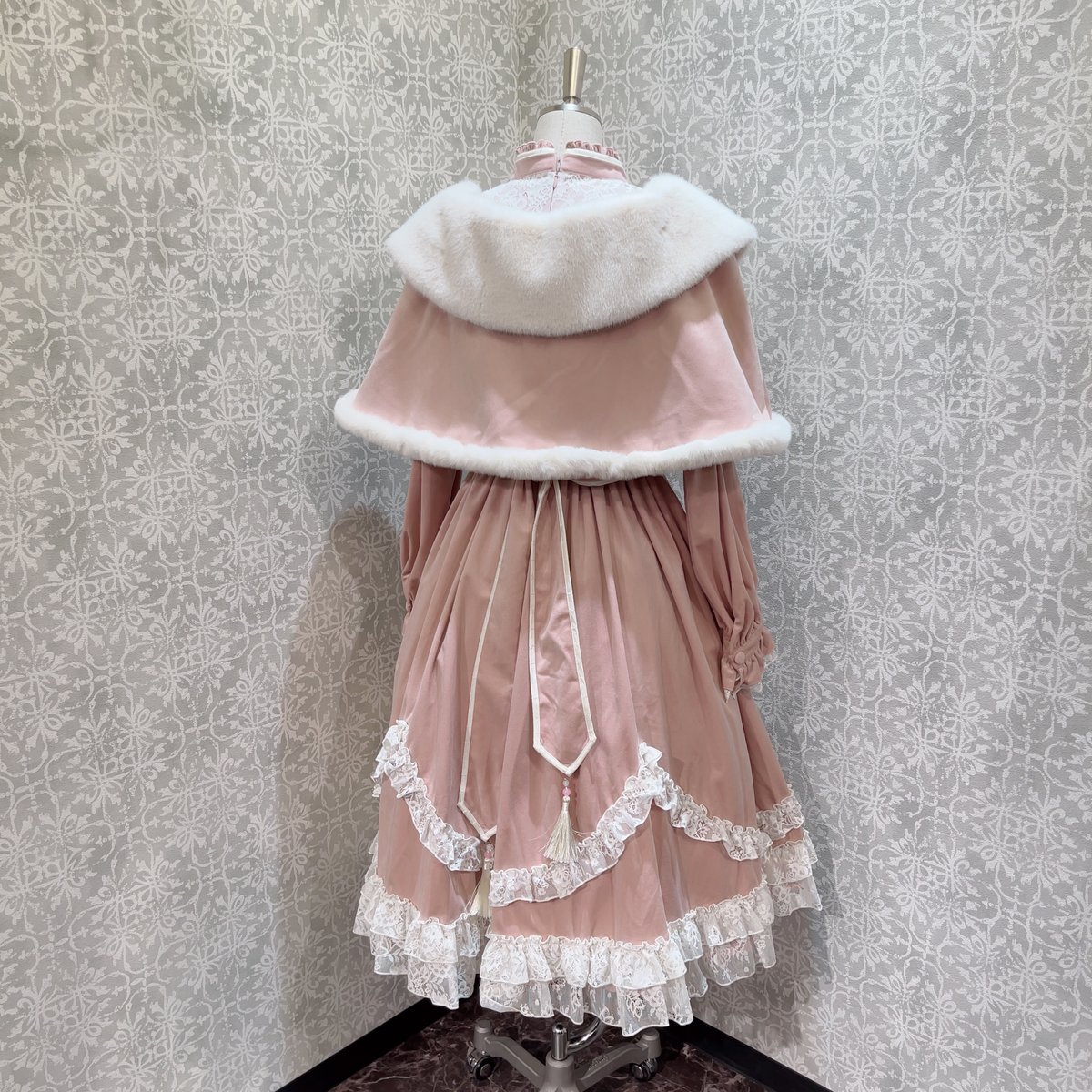 ♡ぽてとちっぷす様♡ ファーワンピース セット 星箱Works】 桃源華 ファーケープ付きワンピース/A24A23359 | KIST ON