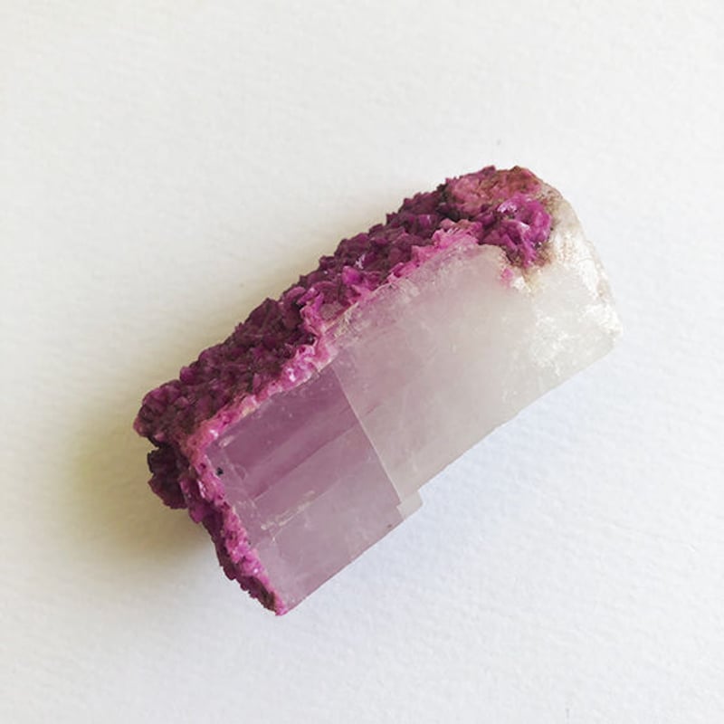 ピンクコバルトカルサイト | Tri Nestoj