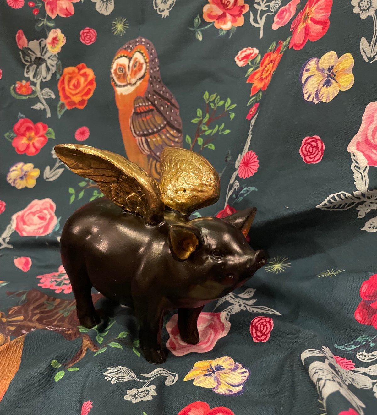 チェコ 伝説 金の羽根 豚 ピッグ pig 置物 インテリア オブジェ 守り神