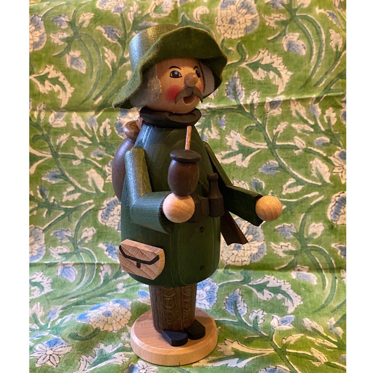 ドイツ クーネルト社 煙だし パイプ人形香炉 ハンター | 世界の猫祭