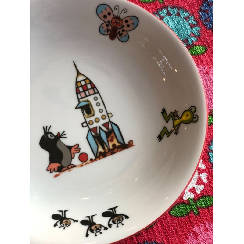 新品　from チェコ　もぐらのクルテク　パスタ皿　20cmサイズ　ロケット 新品from チェコもぐらのクルテクパスタ皿20cmサイズロケット