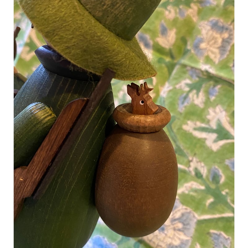 ドイツ クーネルト社 煙だし パイプ人形香炉 ハンター | 世界の猫祭