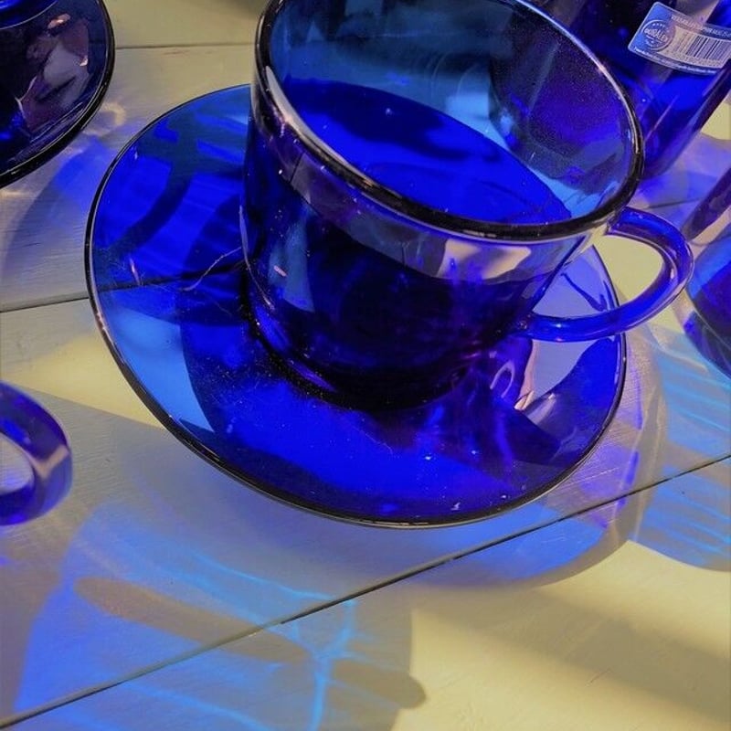 サファイアブルー 耐熱ガラス ティーカップ＆ソーサー | 世界の猫祭